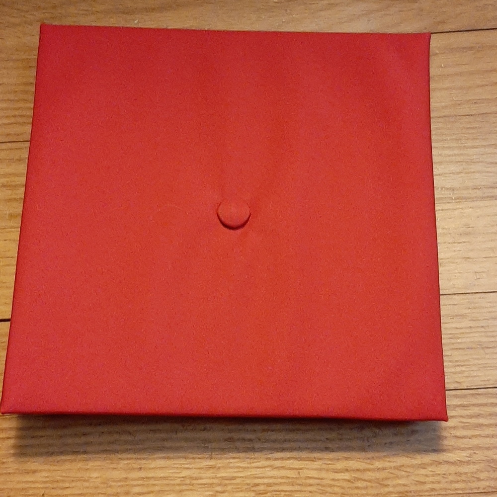 1/2 PRICE🔻HERFF JONES GRADUATION CAP & GOWN - Picture 9 of 10